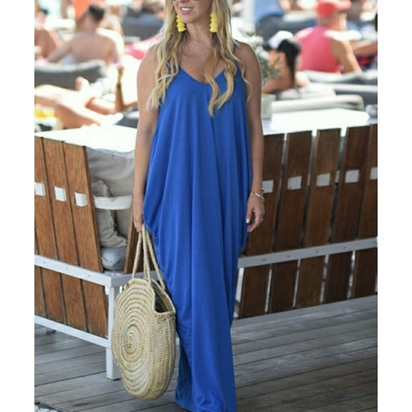 Unbranded Dresses & Skirts - 🎀🛍V-neckline Cocoon Cami Dress